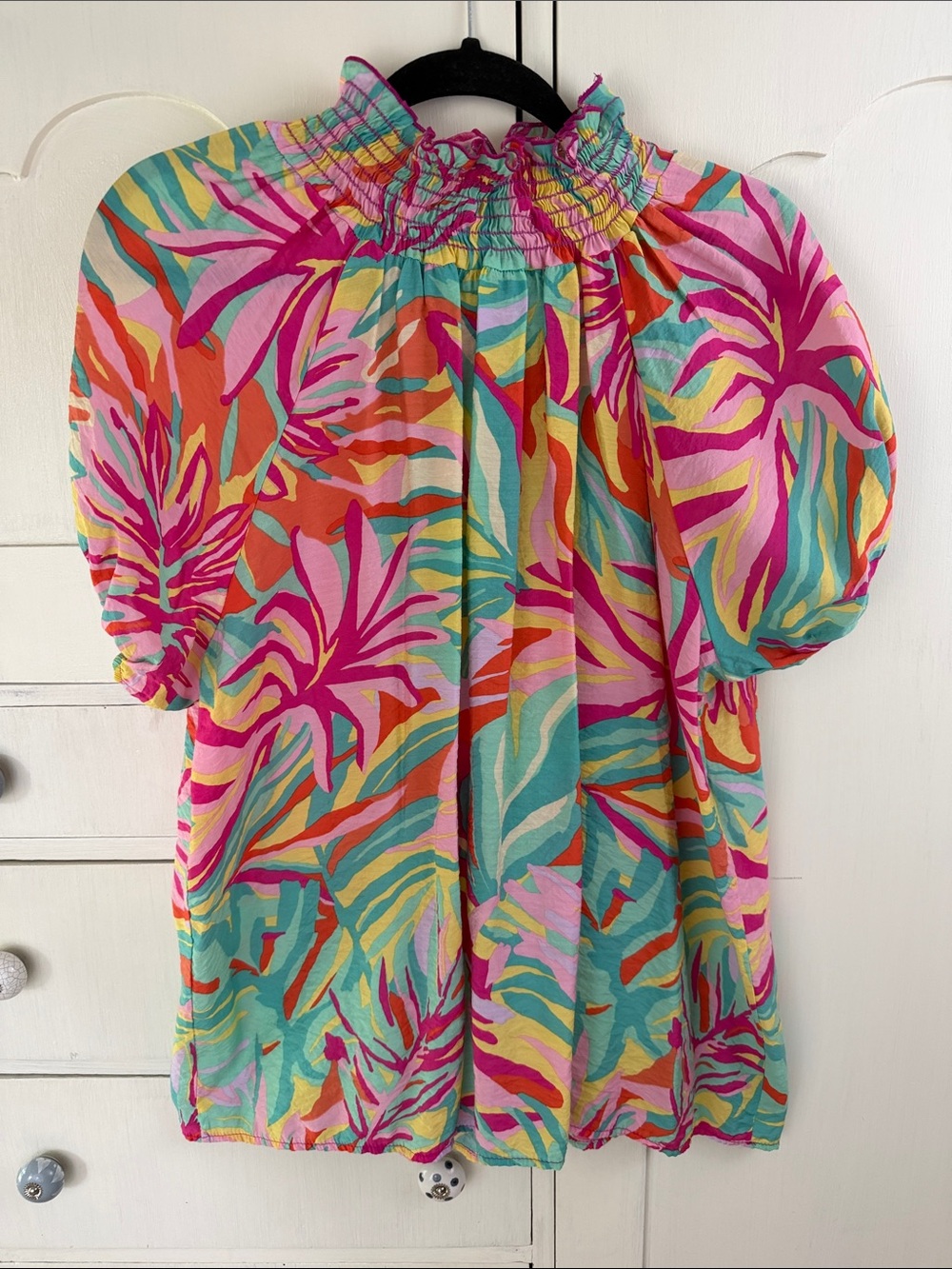 Lovely Melody Tropical Print Puff Sleeve blouse L